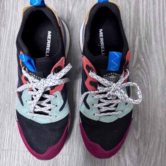 Merrell hiking shoes - Picture 2 of 3